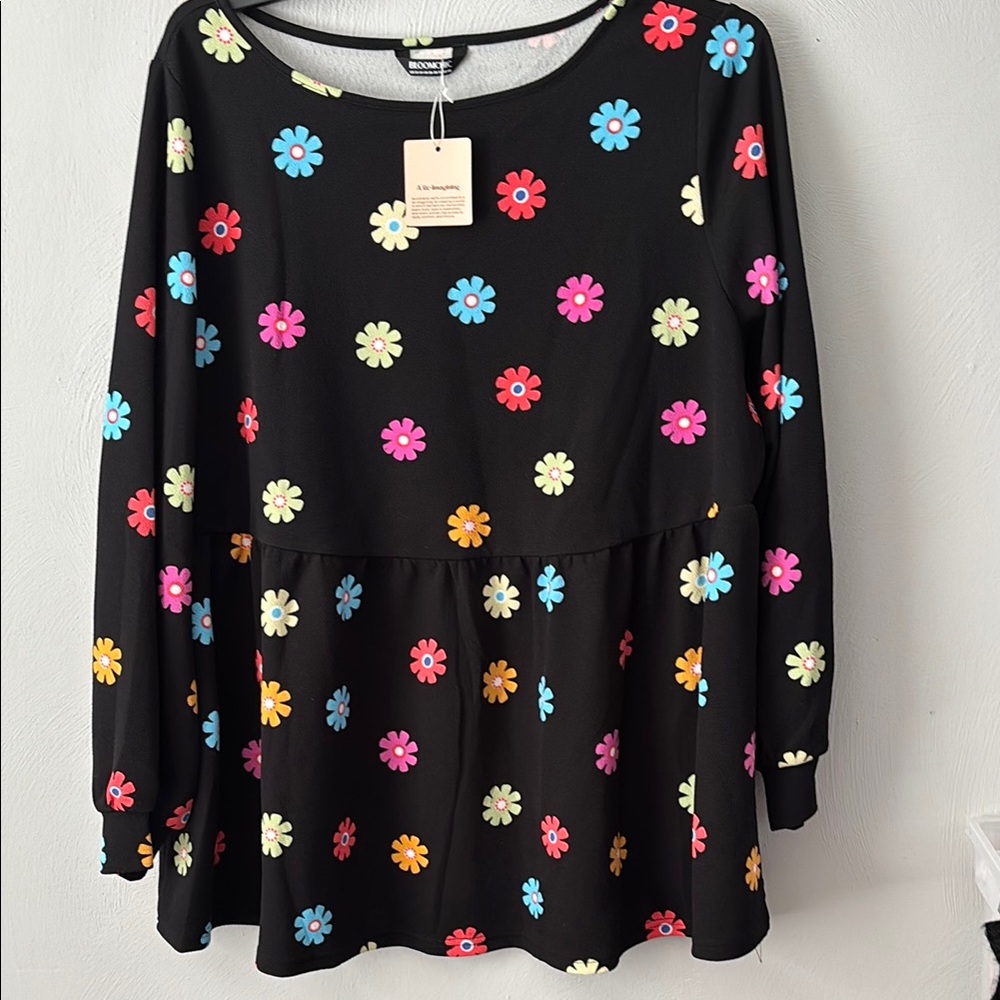 BloomChic Floral Black Top